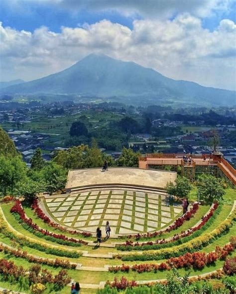 Taman Wisata Kopeng Salatiga, Harga Tiket Masuk dan Spot Terbaru 2022 ...