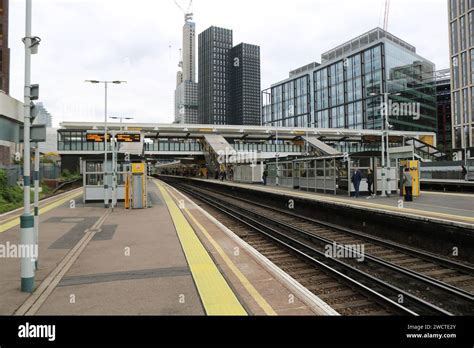 East Croydon Railway station Stock Photo - Alamy