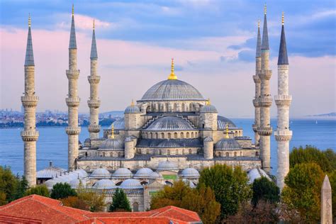 A Brief History of the Blue Mosque in Istanbul – Cultural Places Blog