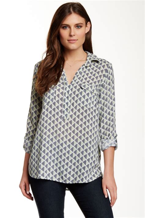 Splendid | Geotile Famous Shirt | Nordstrom Rack | Famous shirts, Splendid clothing, Casual tops ...