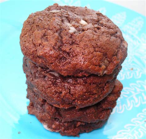 Leenee's Sweetest Delights: Chocolate Peppermint Patty Cookies