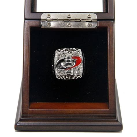 NHL 2006 Carolina Hurricanes Stanley Cup Championship Replica Ring