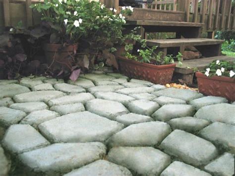 Quikrete Walk Maker Will Have You Laying Pavers Like a Pro