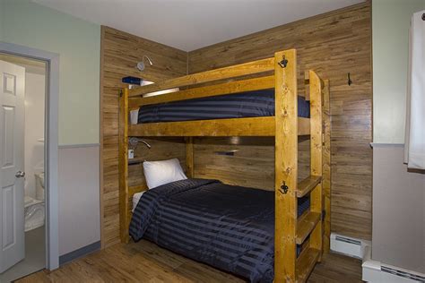 The Jasper Downtown Hostel. Hosteling in Jasper Alberta