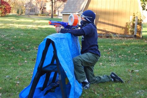 Giggle Bean: Nerf War Party!