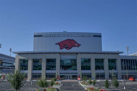 Razorback Athletics to Expand Alcohol Sales at DWRRS | Arkansas Razorbacks