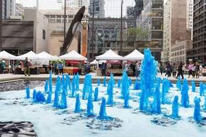 Drinking fountain with holy water in the shape of a cross - Creative Commons Bilder