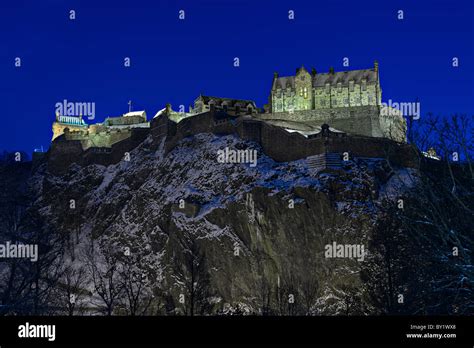 Scottish castles winter snow hi-res stock photography and images - Alamy