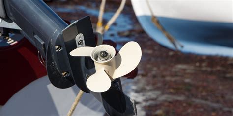 3 Ways to Prevent a Boat Propeller Injury | Reviews by SAIL