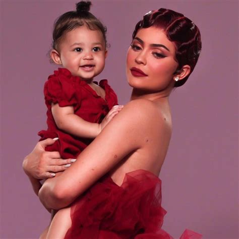 KUWTK: Kylie Jenner’s Daughter Stormi Is Already A Pro Snowboarder ...