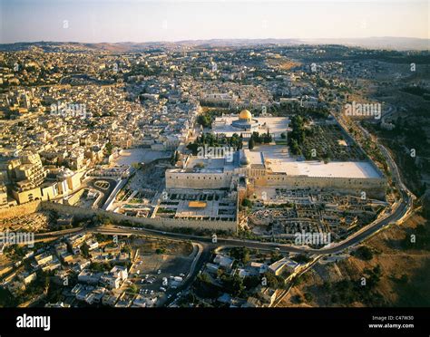 Temple Mount Jerusalem Aerial View High Resolution Stock Photography ...