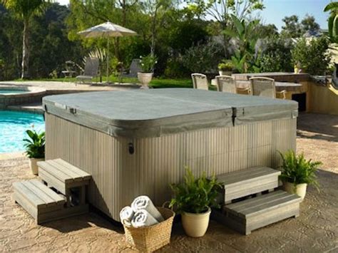 Jacuzzi Covers, Spa Covers. View Colours & Materials & Order Here