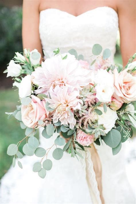 25 Dahlia Wedding Bouquet Ideas for Wedding Flower Trends 2019 – Hi Miss Puff