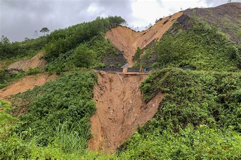 Landslides and roads - recent examples - The Landslide Blog - AGU Blogosphere