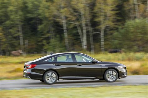 2018 Honda Accord Hybrid Is Really Cheap, Starts at $25,100 - autoevolution