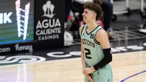 Hornets' LaMelo Ball nearing return to action from wrist injury ...