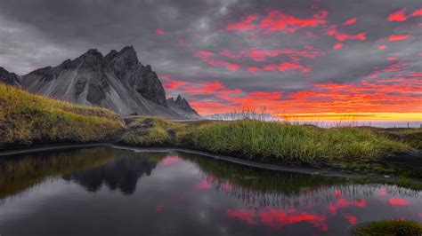 Iceland Vestrahorn Mountain Reflection On Water During Sunrise HD ...