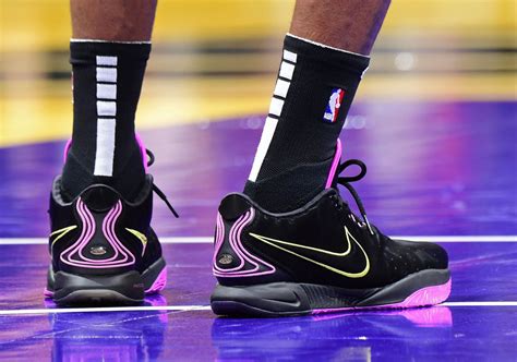 Nike LeBron 21 "Black/Pink/Yellow" | SneakerNews.com