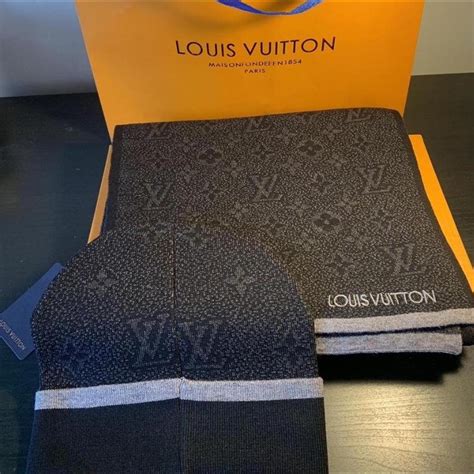 LOUIS VUITTON BEANIE - Depop