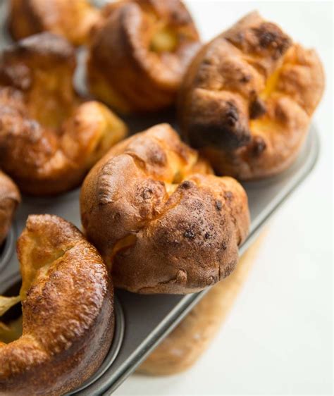 Yorkshire Puddings are an absolute roast dinner staple & thankfully they couldn't be … | Easy ...