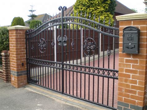 Types of Driveway Gates - Boston Iron Works