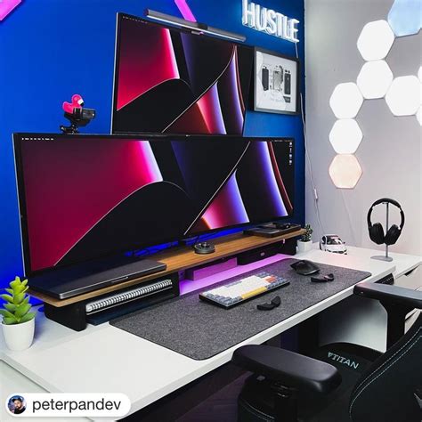 Desk setup with stacked monitors | Computer desk setup, Gaming desk ...