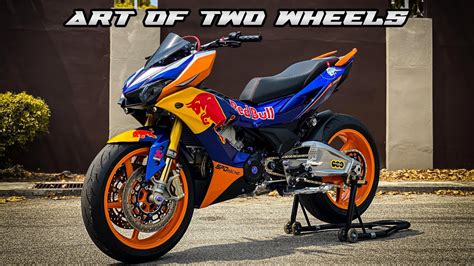 HONDA WINNER X NAKED ft. KTM RC8 [ART OF TWO WHEELS] - YouTube