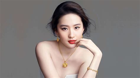 Liu Yifei Portrait UHD 4K Wallpaper | PIxelz