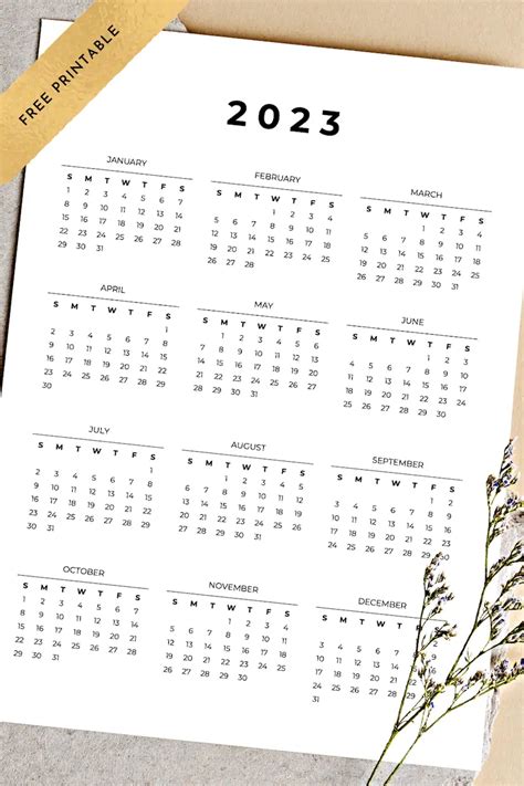 2024 yearly downloadable free printable 2024 calendar with holidays ...