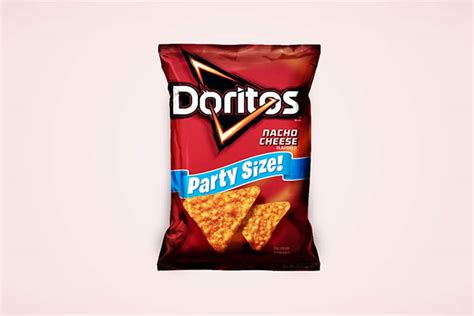 Download This Free Chips Packaging Mockup in PSD - Designhooks