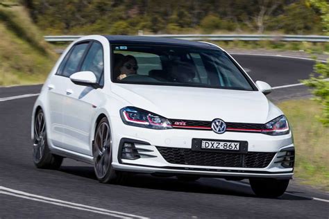 2019 Volkswagen Golf GTI first drive | MOTOR Magazine