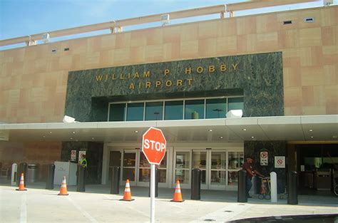 $3.55 William P. Hobby Houston Airport Parking | Lowest Cost Parking at ...