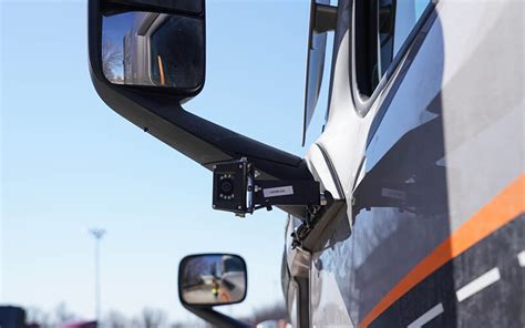 Do semi-trucks have cameras at Schneider? Yes. Here's why.