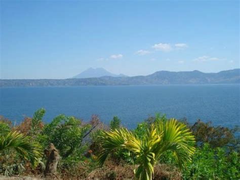 Fantastic volcano views from Ilopango Lake - Picture of Lake Ilopango, San Salvador - Tripadvisor