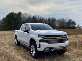 Should I Buy Chevy Silverado Iridescent Pearl Tricoat?