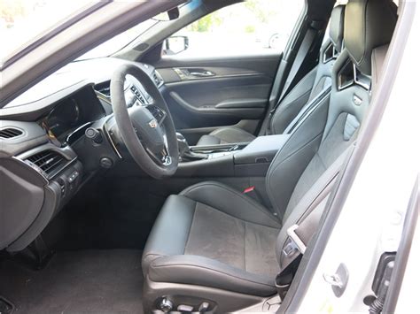 2019 Cadillac CTS: 202 Interior Photos | U.S. News