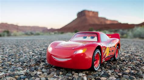 Sphero Ultimate Lightning McQueen Review: What a toy, seriously impressive robotics from Sphero