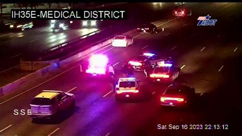 1 dead, 1 critically injured after being found shot on I-35 in Dallas | FOX 4 Dallas-Fort Worth