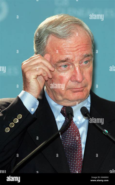 PAUL MARTIN PRIME MINISTER OF CANADA 07 July 2005 EDINBURGH SCOTLAND Stock Photo - Alamy