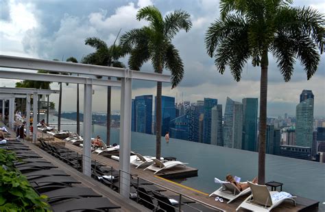 Infinity pool, Marina Bay Sands, Singapore - Round the World in 30 Days | Round the World in 30 Days