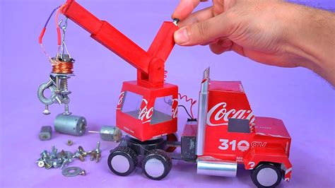 Amazing ELECTROMAGNETIC CRANE made with recyclable materials - YouTube