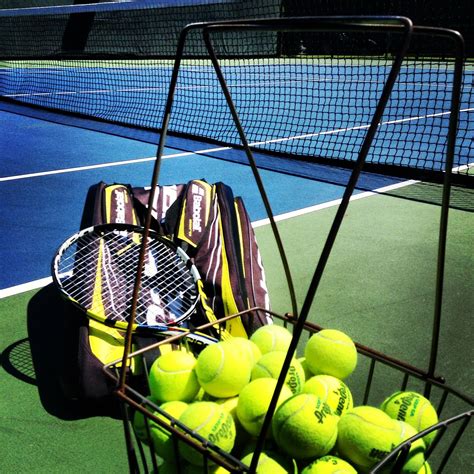 Play a game of tennis! 3 courts, rackets and a tennis pro to perfect your serve. | Resort ...