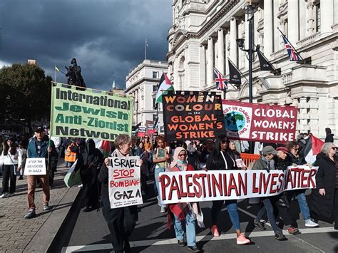 In photos: over 100,000 people join the March For Palestine in London, Sat 21st October 2023