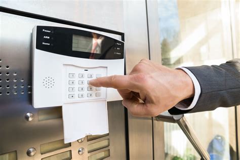 Home alarm system service providers keep homeowners’ worries at bay