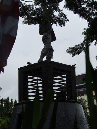 Pattimura Statue (Ambon) - 2019 All You Need to Know BEFORE You Go (with Photos) - TripAdvisor