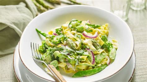 Vegetable tagliatelle Alfredo | Recipes | National Trust