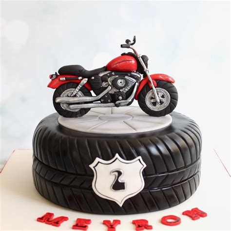 #motorbikecake #dolcedita #cakedesign | Motorcycle cake, Motorcycle ...