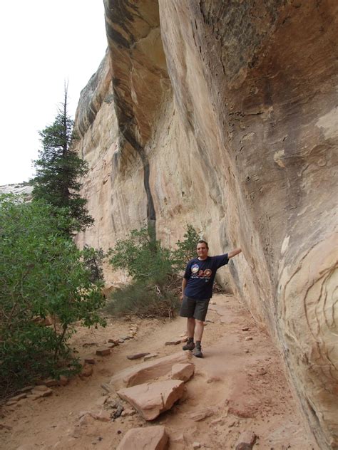 Natural Bridges National Monument: hiking and a snake - KarsTravels