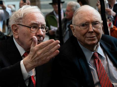 Charlie Munger, longtime business partner of Warren Buffett, has died : NPR