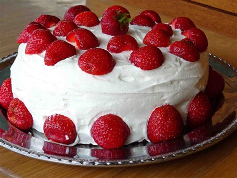 Swedish strawberry cake | My Homemade Recipe.